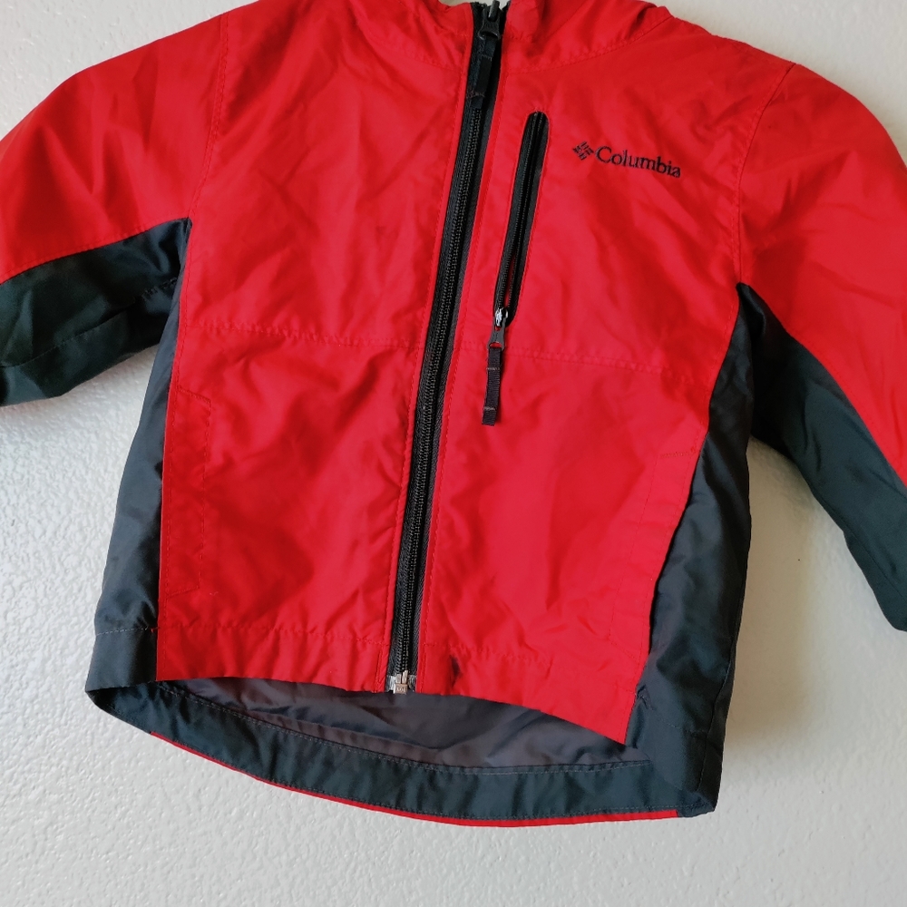 Columbia rain jacket / wind breaker